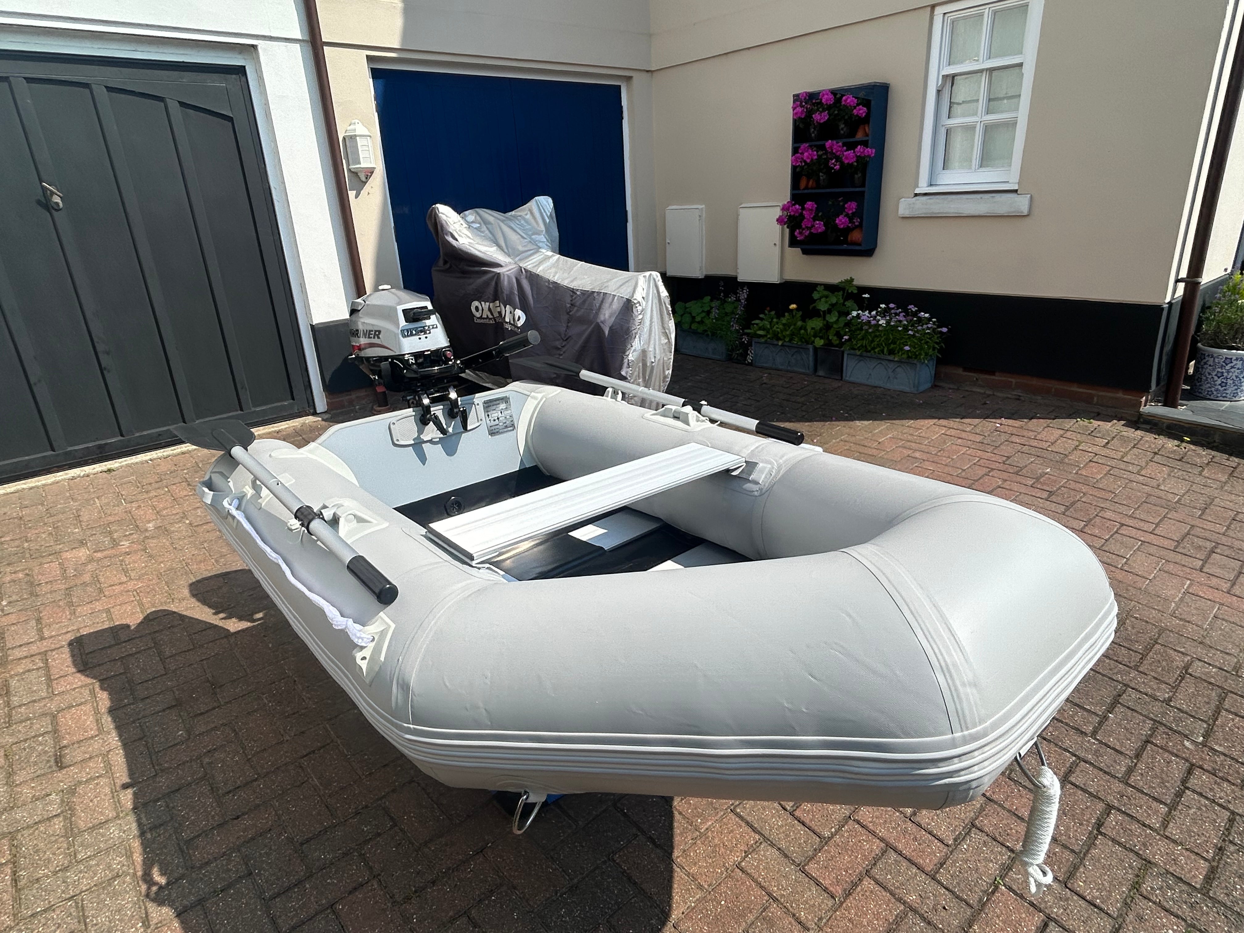 Inflatable dinghy 230 with Mariner 2.5hp outboard