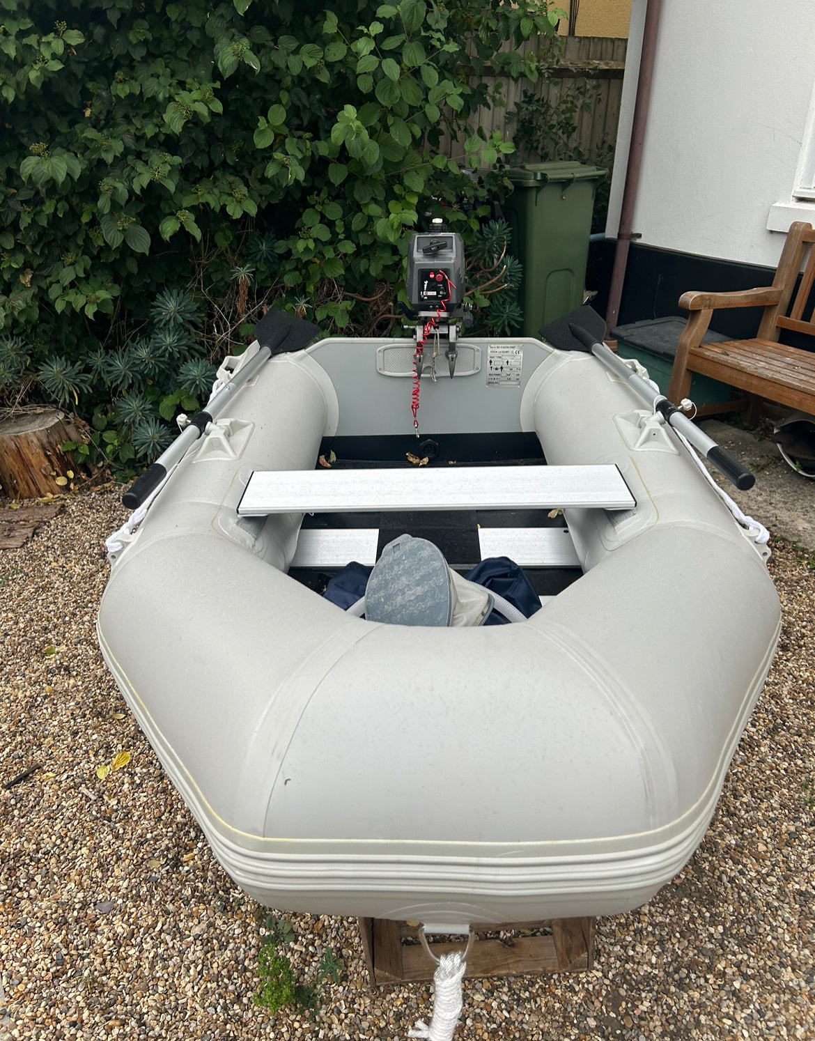 Inflatable dinghy 230 with tohatsu 2.5hp outboard