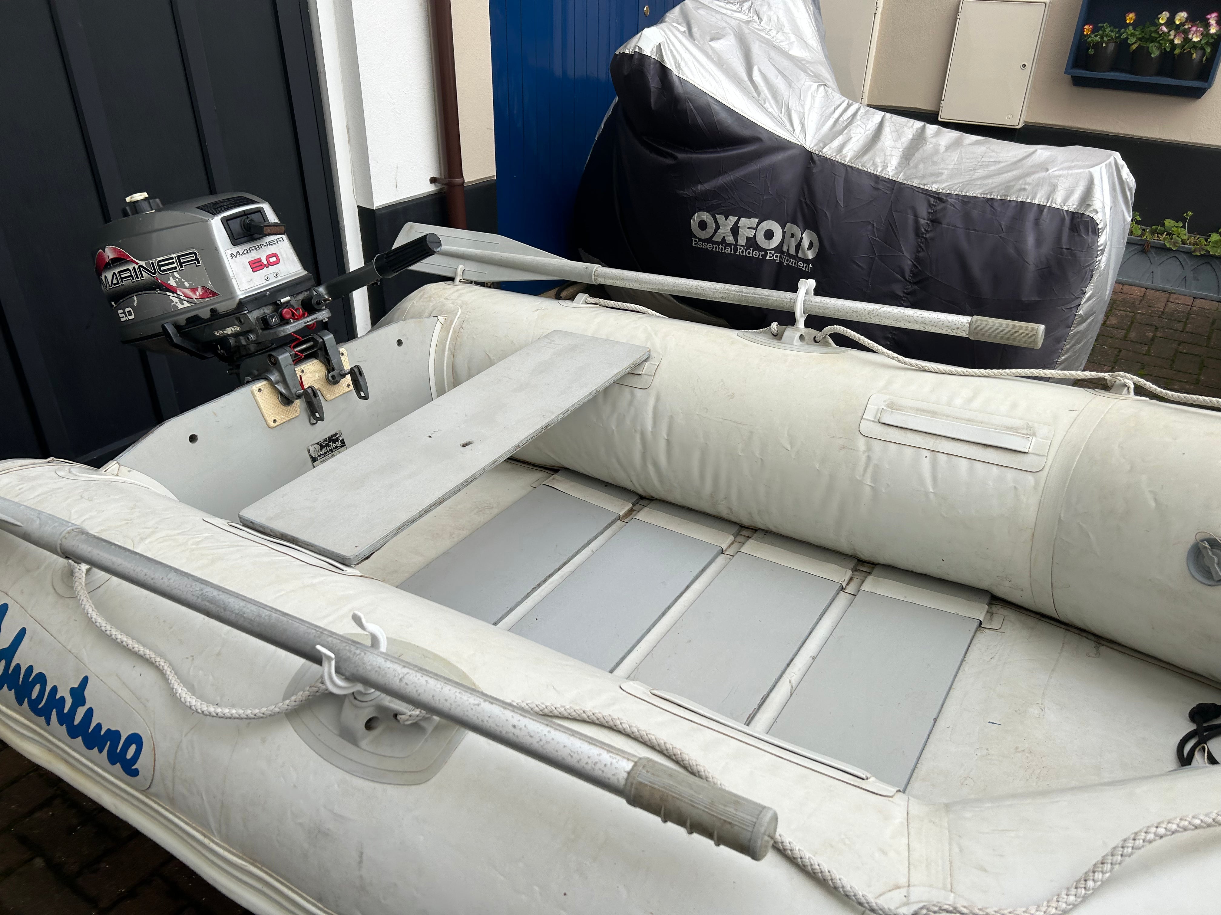 inflatable Dinghy 260 with Mariner 5hp Outboard