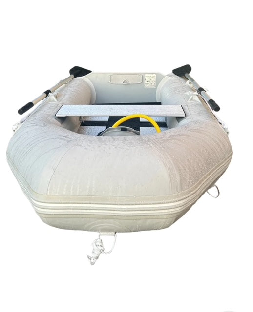 Deal of the week! Inflatable dinghy 230 with Mariner 6hp outboard
