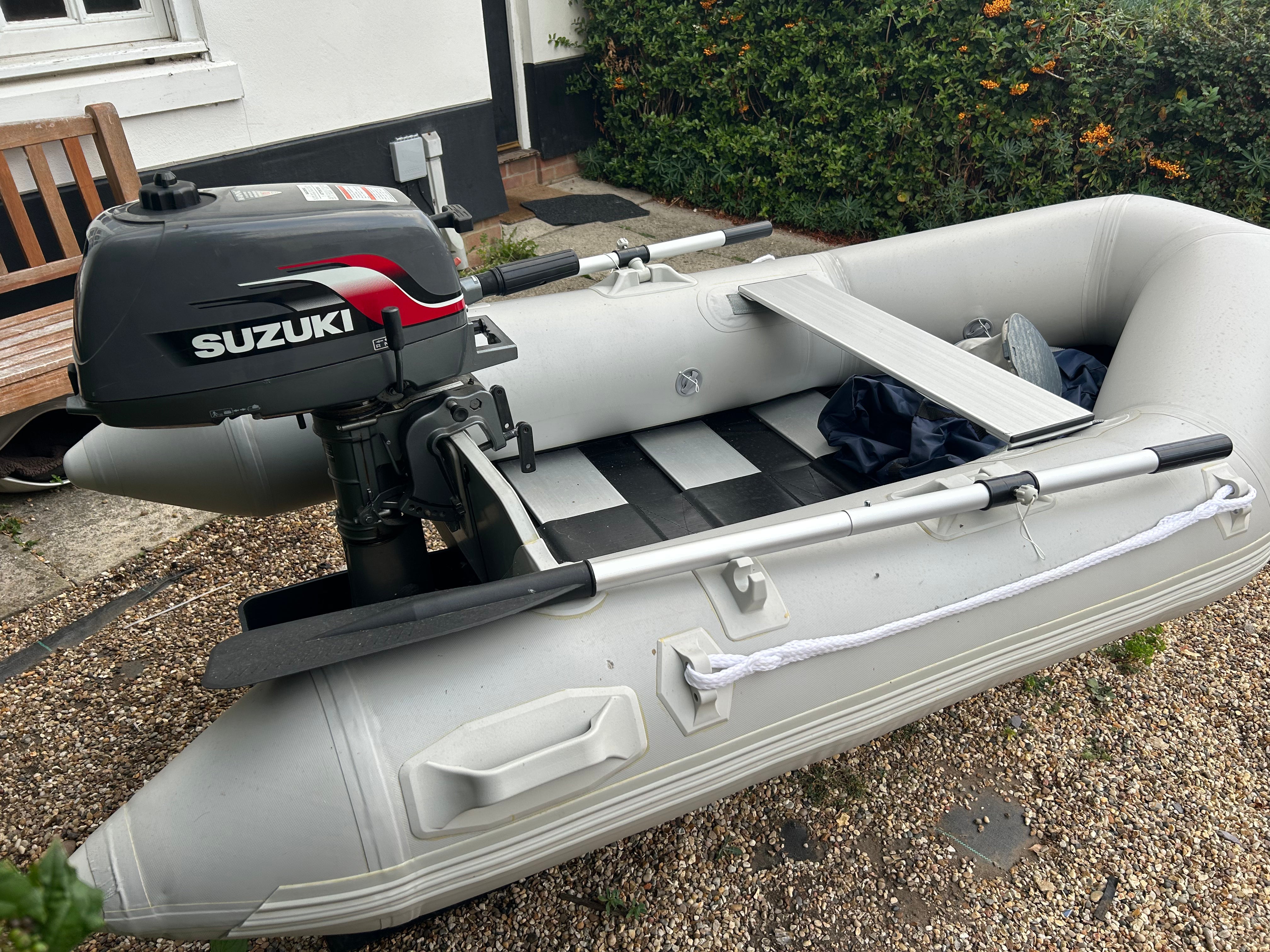 Inflatable dinghy 230 with Suzuki 4hp outboard