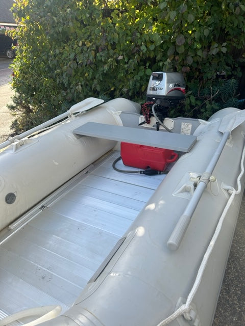 Inflatable dinghy 3.20m with Mariner 6hp outboard